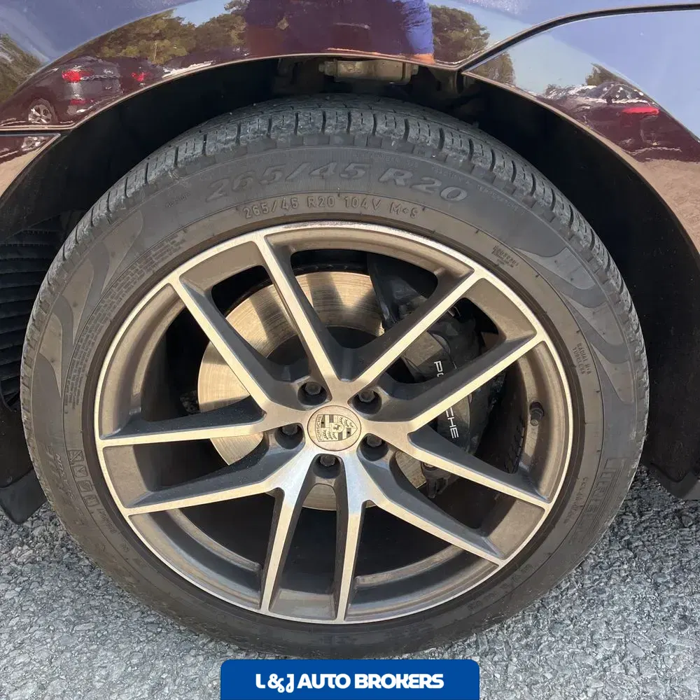 2023 Porsche Macan S