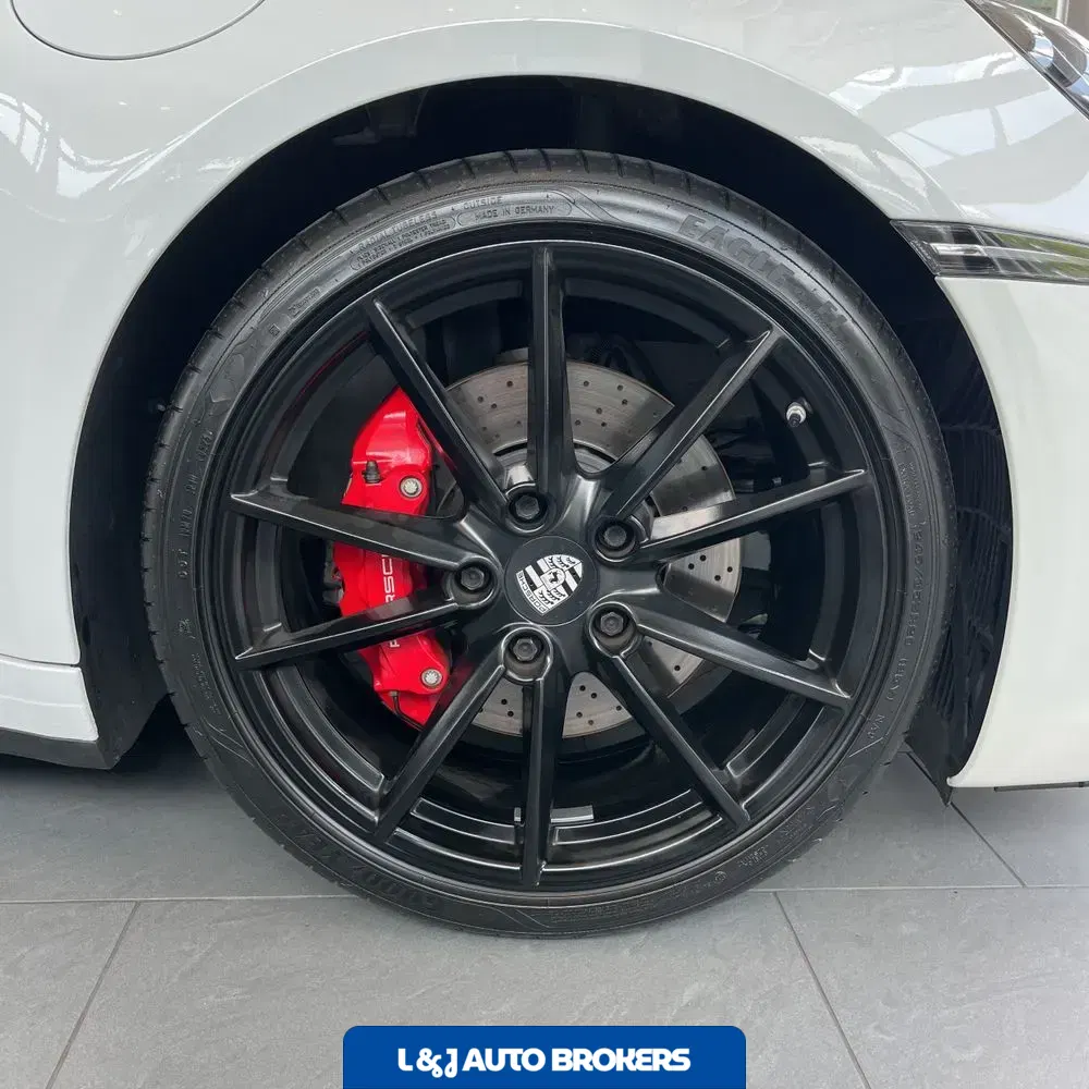 2020 Porsche 911 Carrera 4S