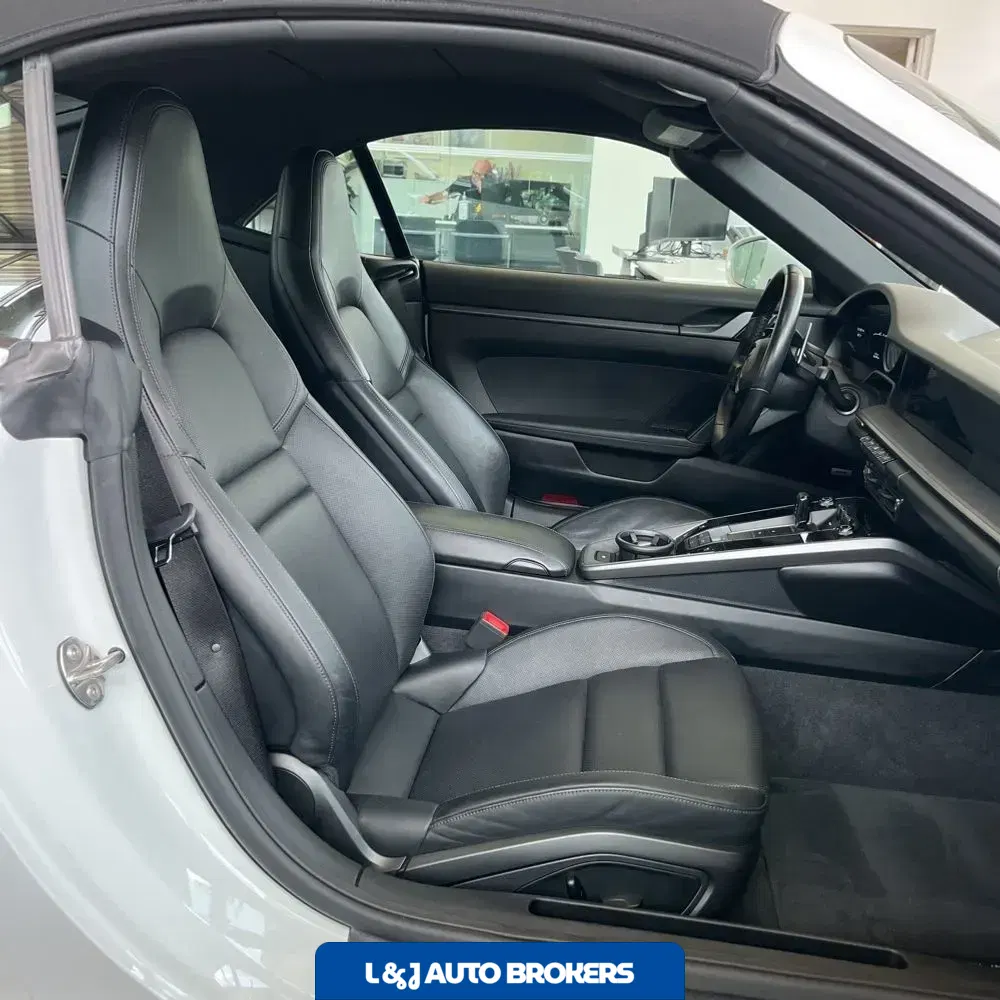 2020 Porsche 911 Carrera 4S
