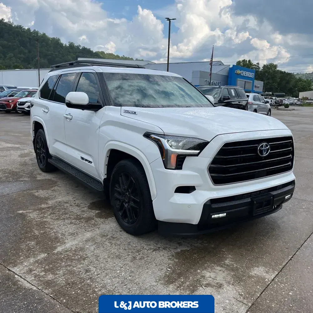 2024 Toyota Sequoia SR5