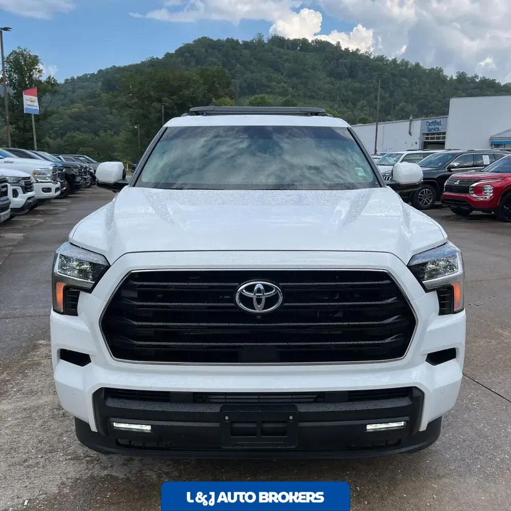 2024 Toyota Sequoia SR5