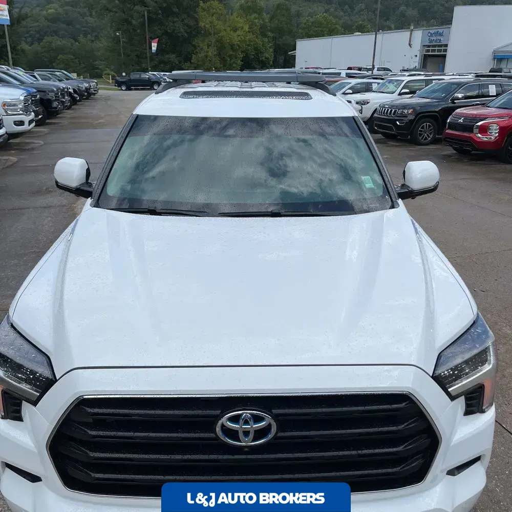 2024 Toyota Sequoia SR5