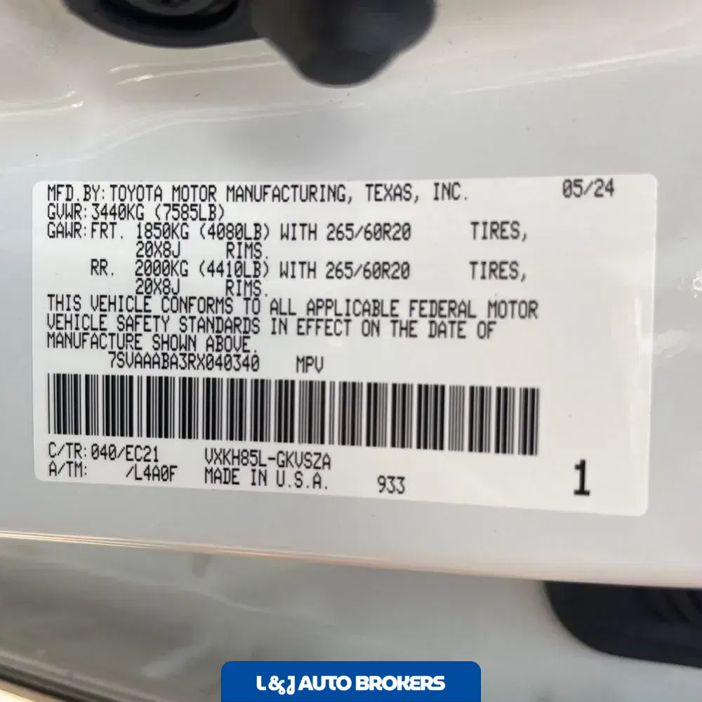 2024 Toyota Sequoia SR5