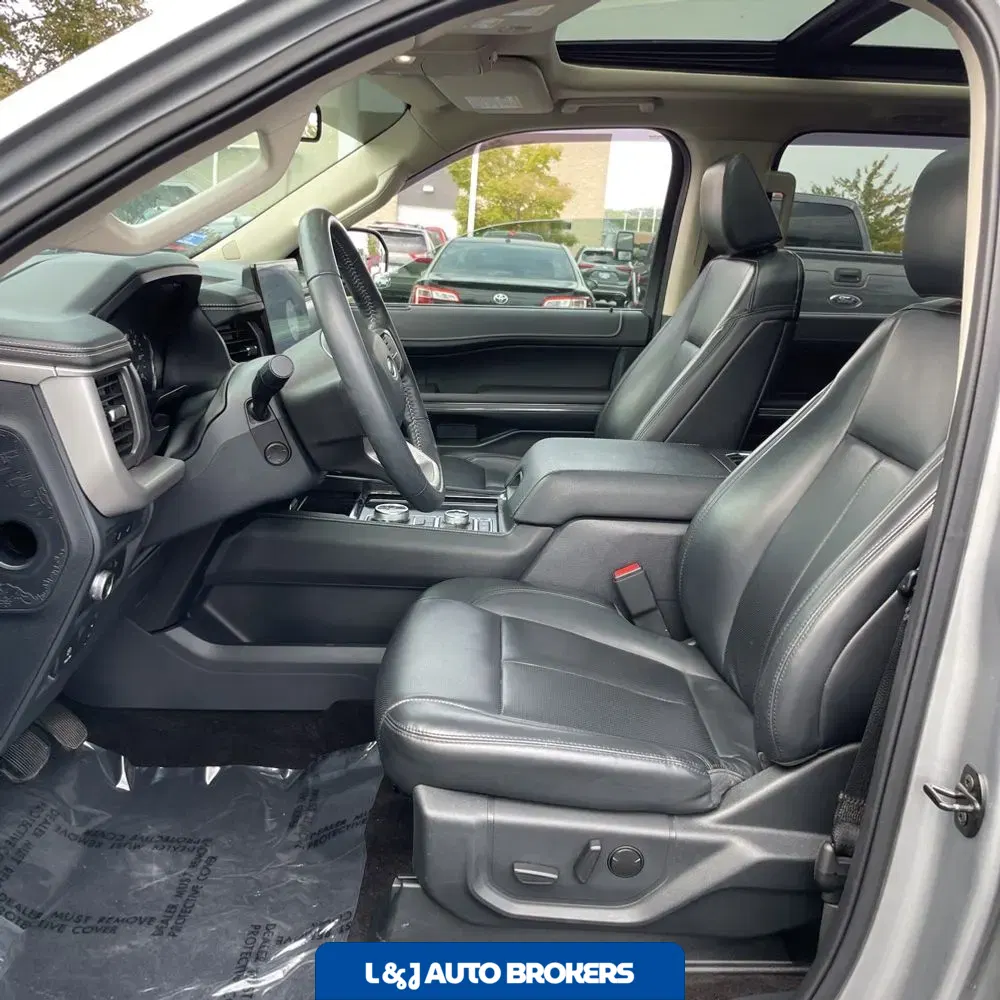 2022 Ford Expedition Max XLT