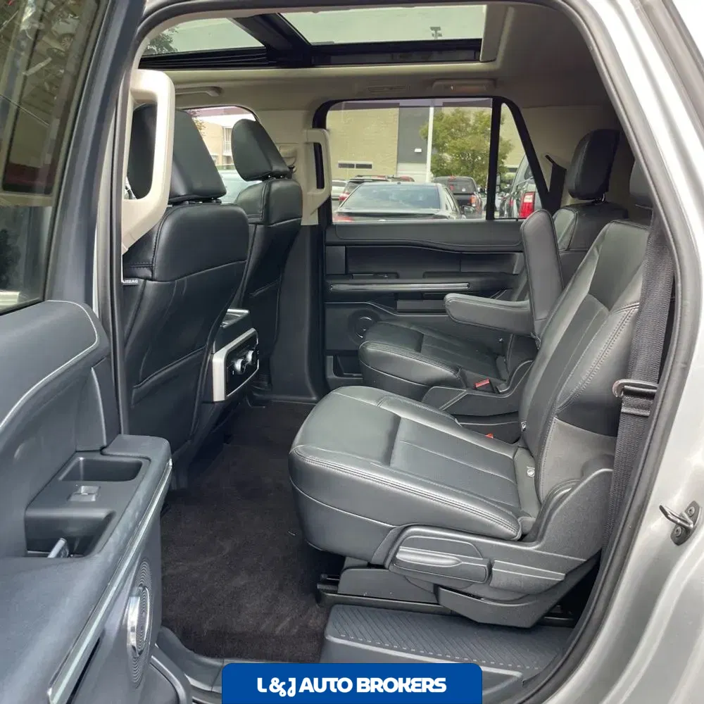 2022 Ford Expedition Max XLT
