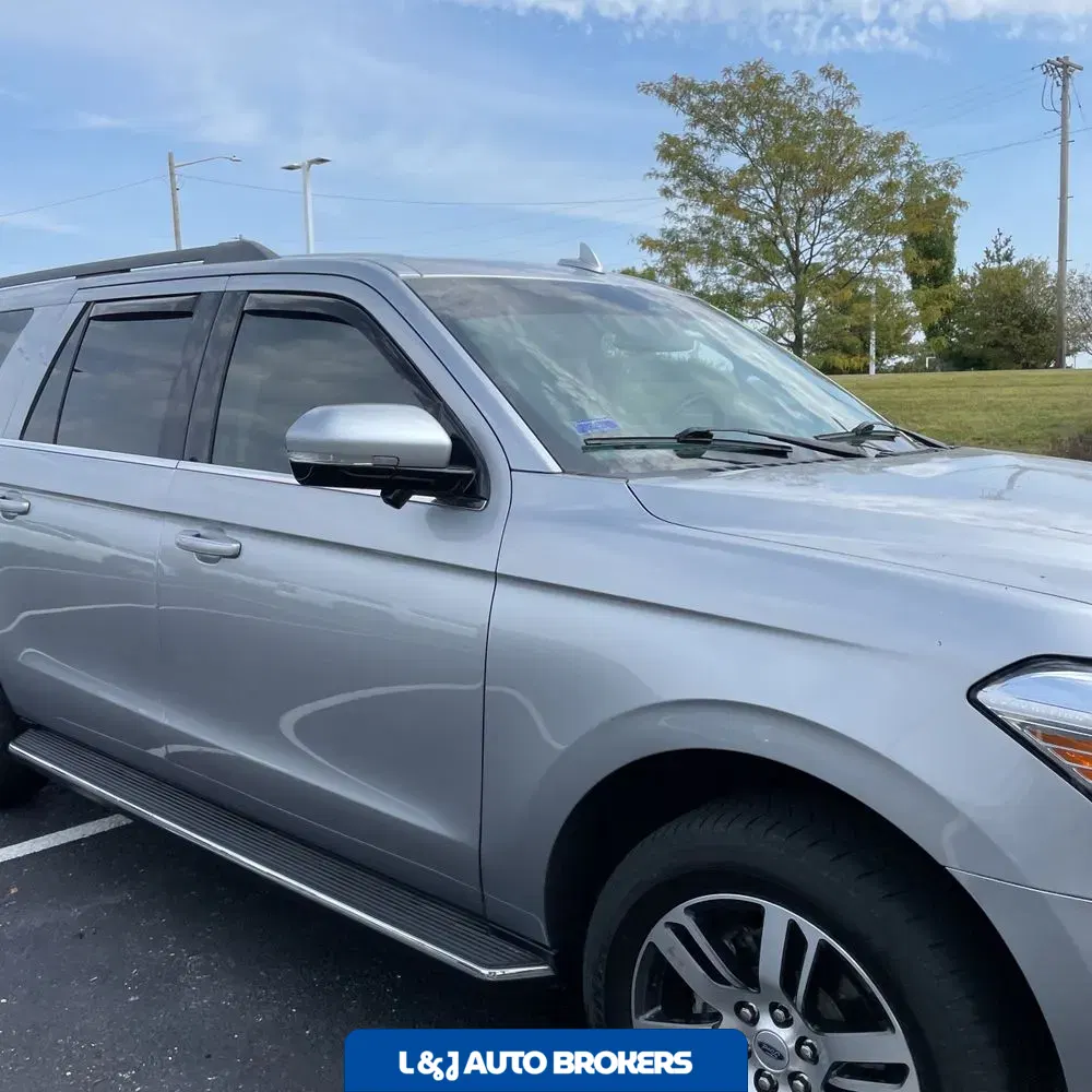 2022 Ford Expedition Max XLT