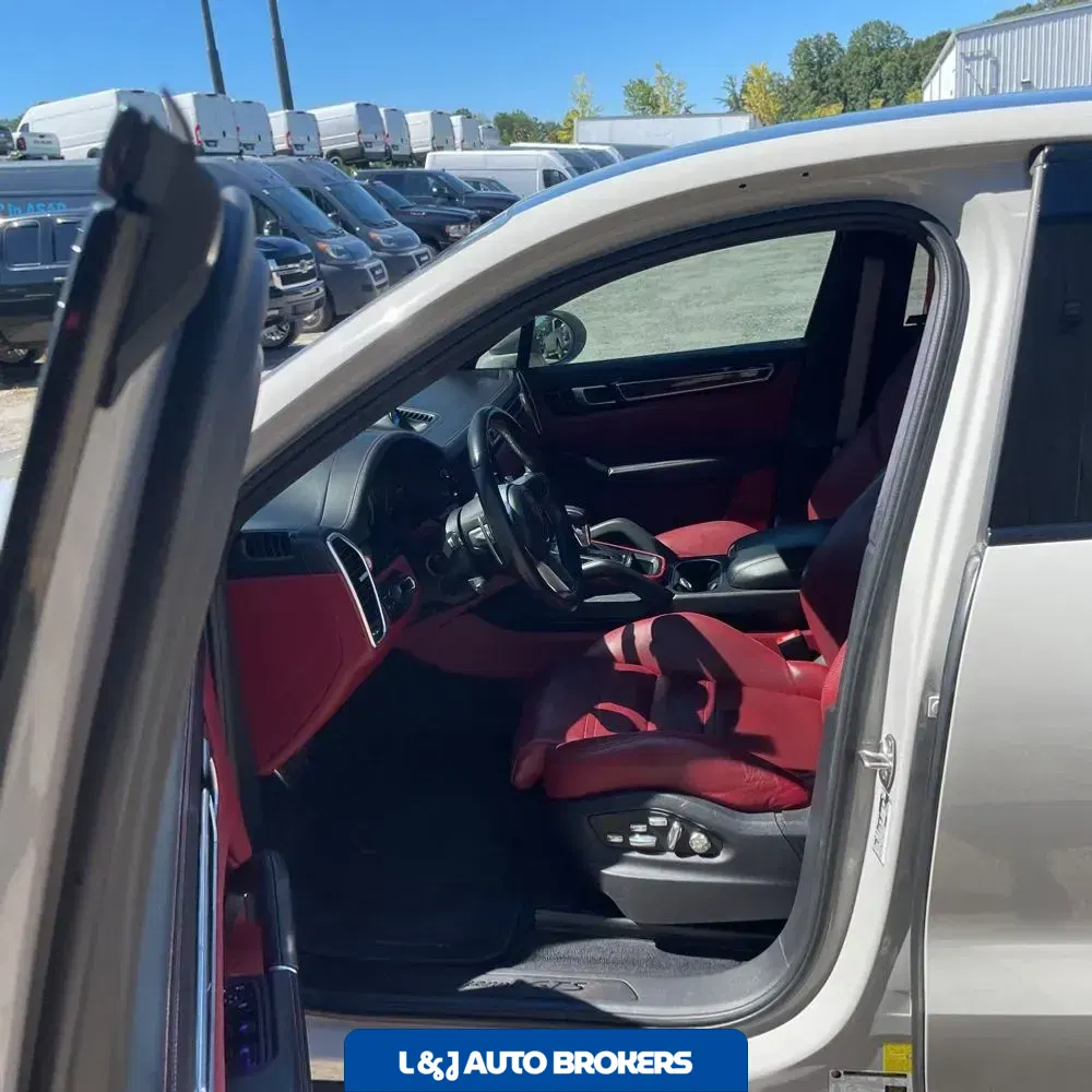 2021 Porsche Cayenne GTS Coupe