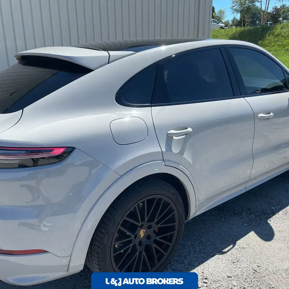 2021 Porsche Cayenne GTS Coupe