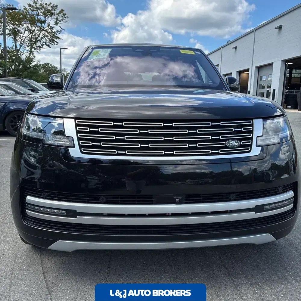 2023 Land Rover Range Rover P530 First Edition LWB