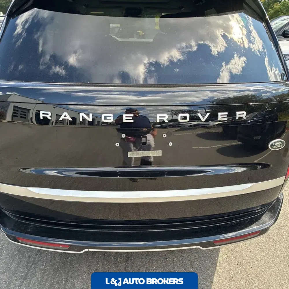 2023 Land Rover Range Rover P530 First Edition LWB
