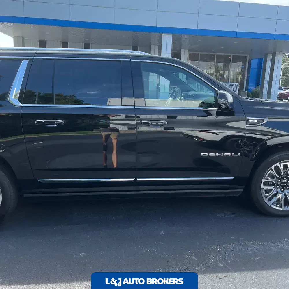 2024 GMC Yukon XL Denali Ultimate