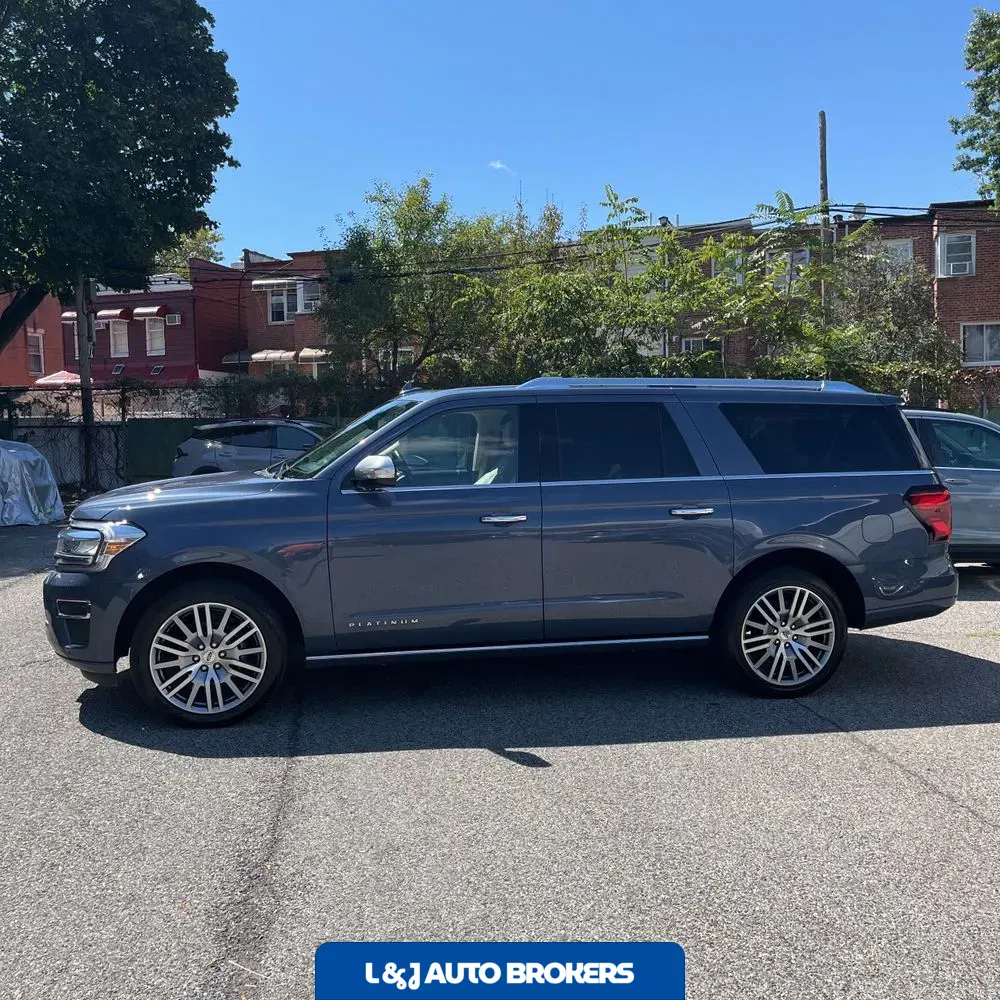 2022 Ford Expedition MAX Platinum