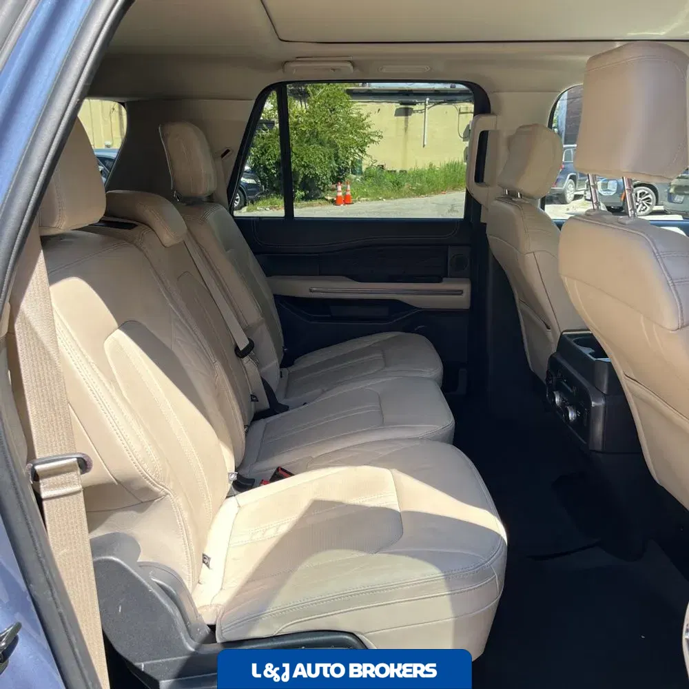 2022 Ford Expedition MAX Platinum