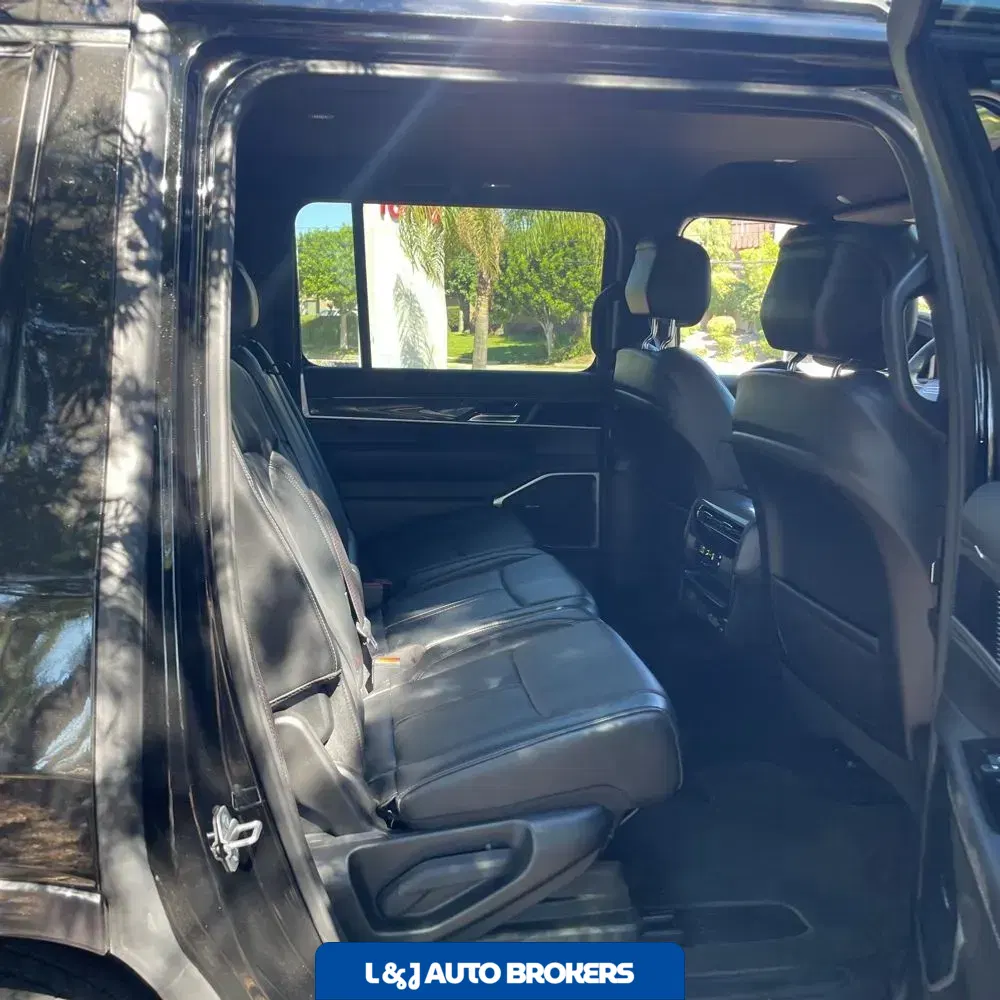 2022 Jeep Wagoneer Series II