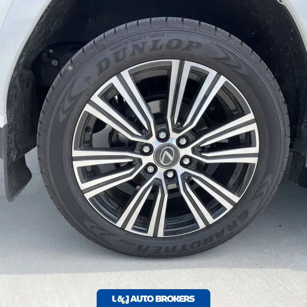 2024 Lexus LX 600 Luxury