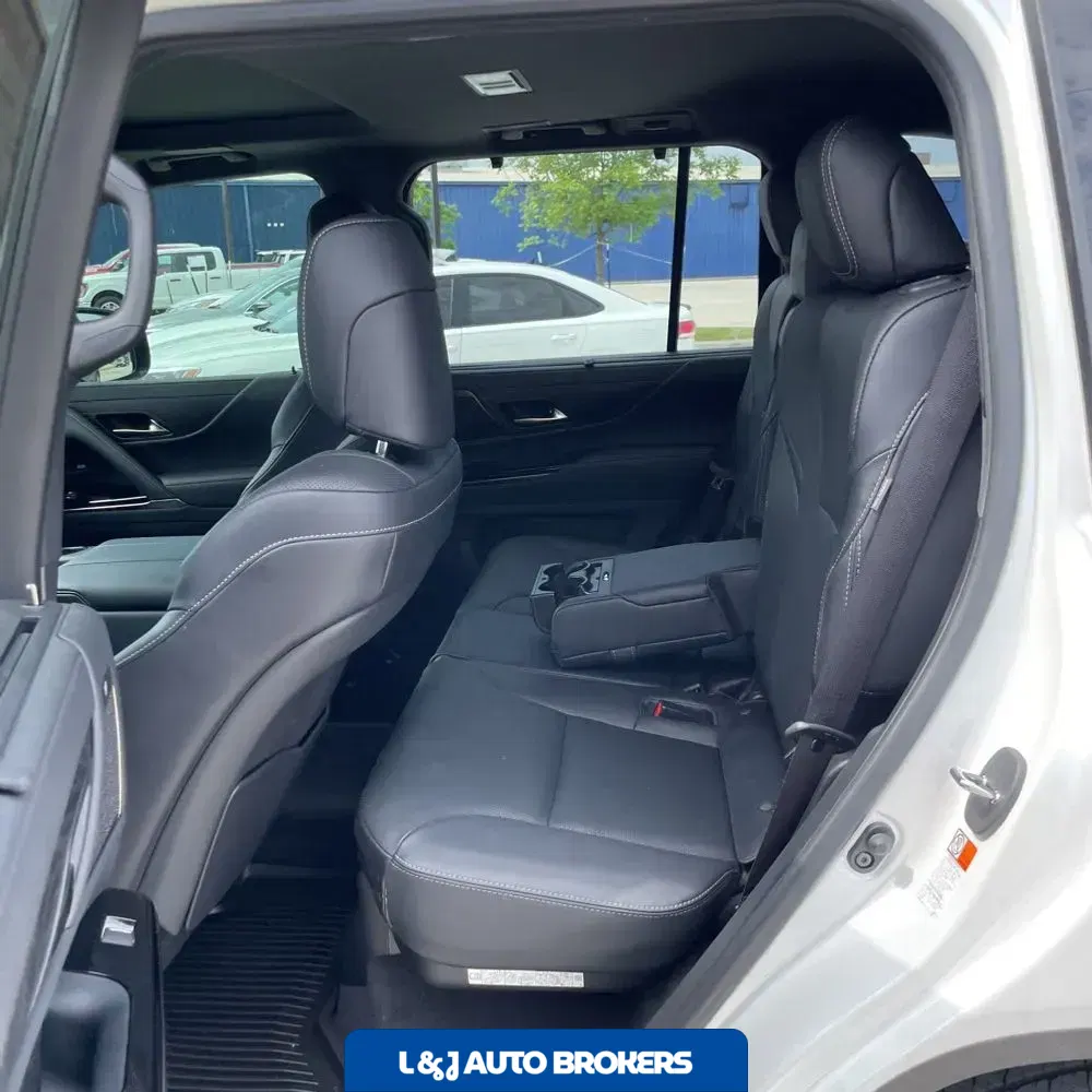 2024 Lexus LX 600 Luxury