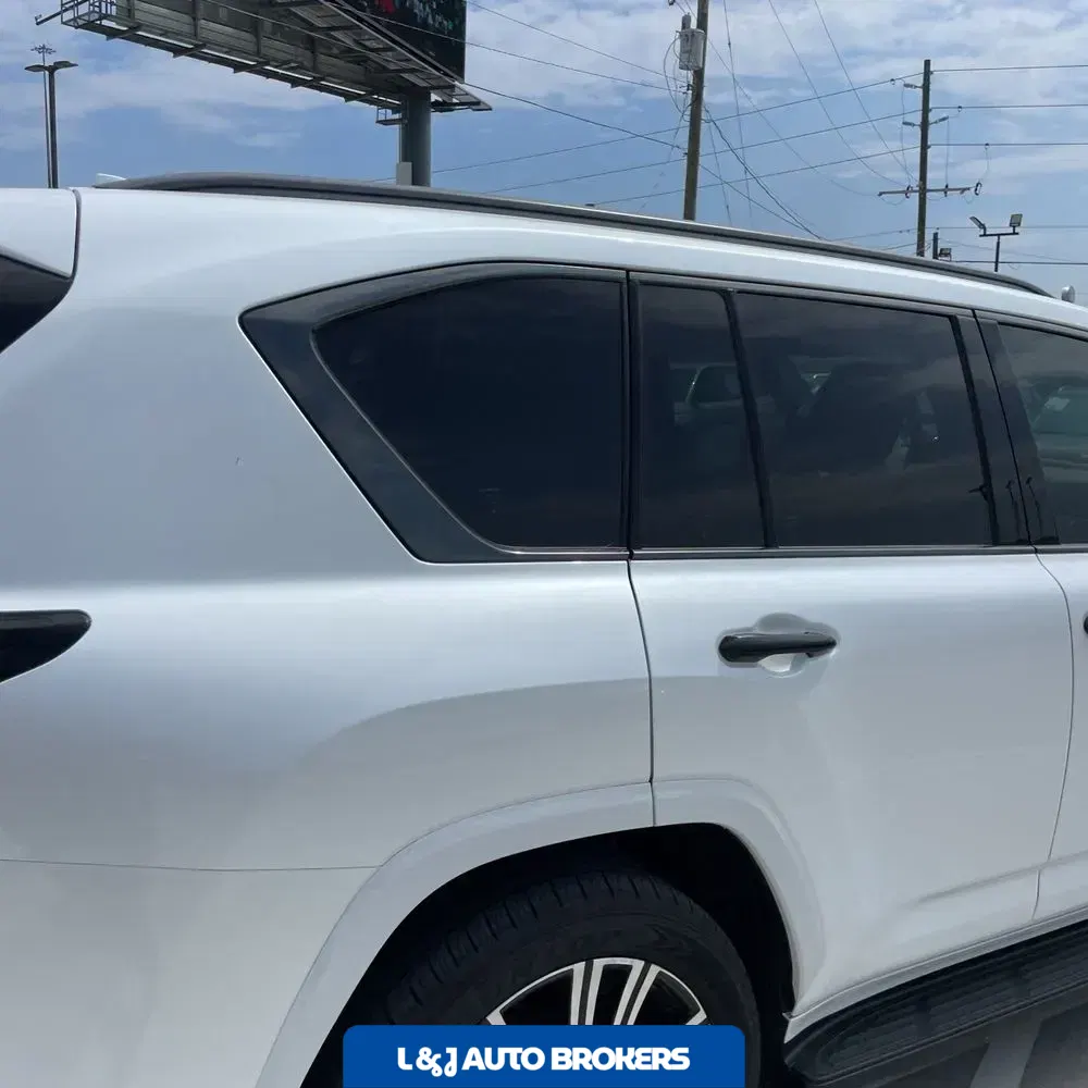 2024 Lexus LX 600 Luxury