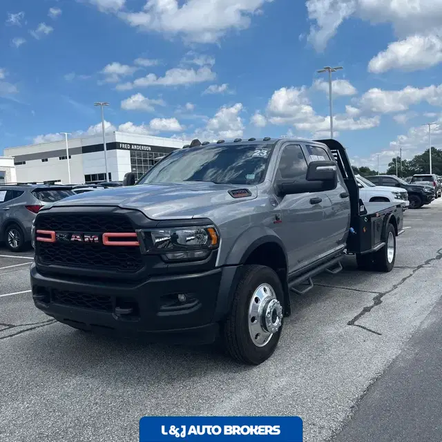 2023 Ram Commercial Tradesman CA60-84 CREW CAB/CHASSIS 4X4 6.7L