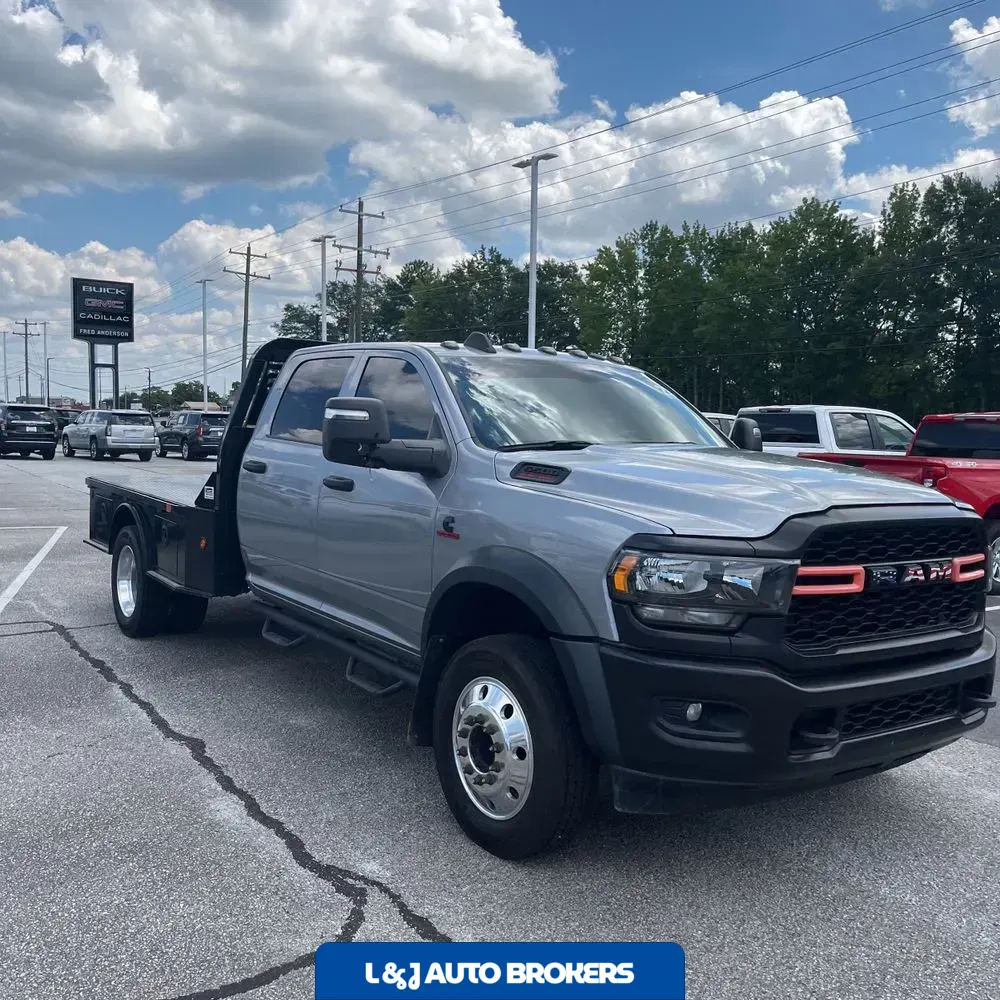 2023 Ram Commercial Tradesman CA60-84 CREW CAB/CHASSIS 4X4 6.7L