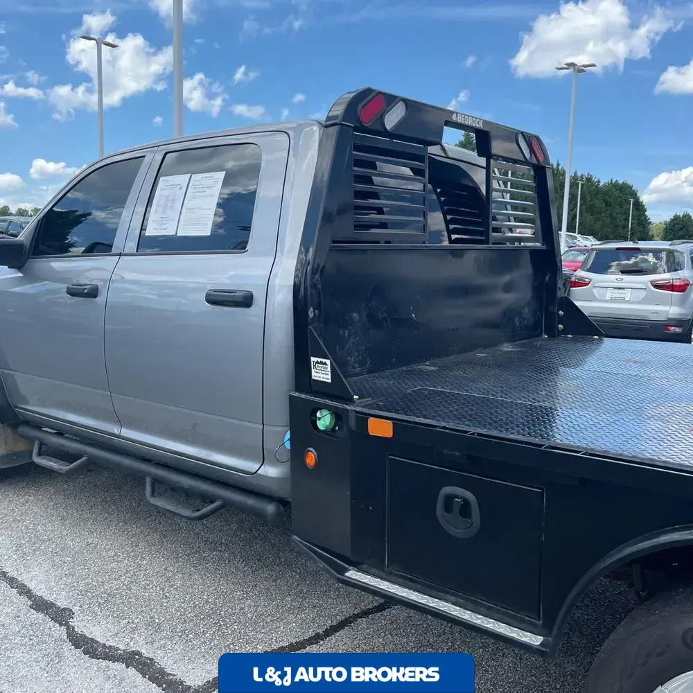 2023 Ram Commercial Tradesman CA60-84 CREW CAB/CHASSIS 4X4 6.7L