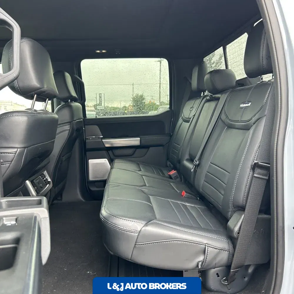 2025 Ford F250 S/D Platinum