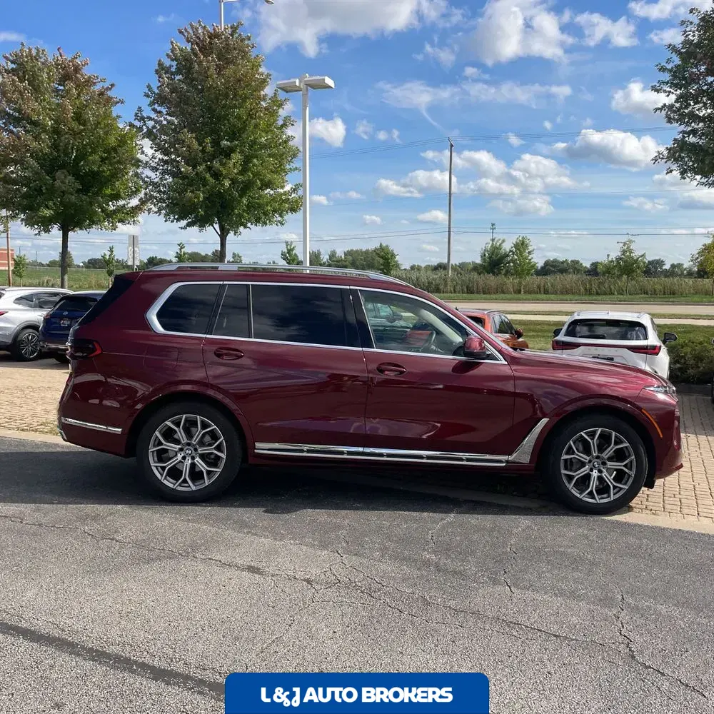 2025 BMW X7 XDrive40i