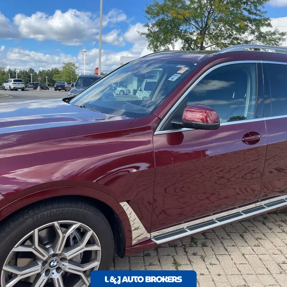 2025 BMW X7 XDrive40i