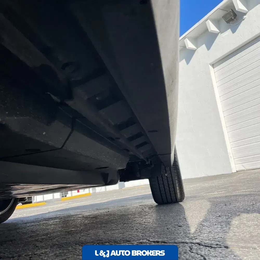 2025 Lexus NX 450h+ F SPORT Handling