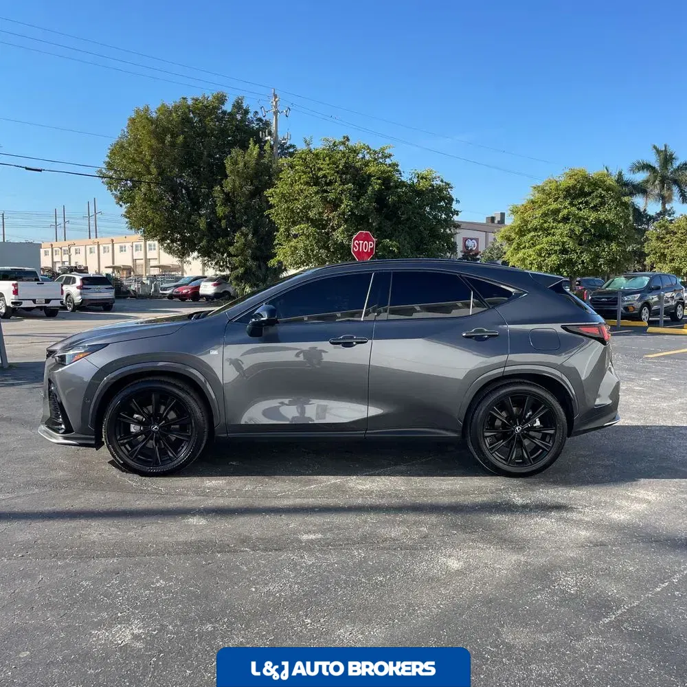 2025 Lexus NX 450h+ F SPORT Handling