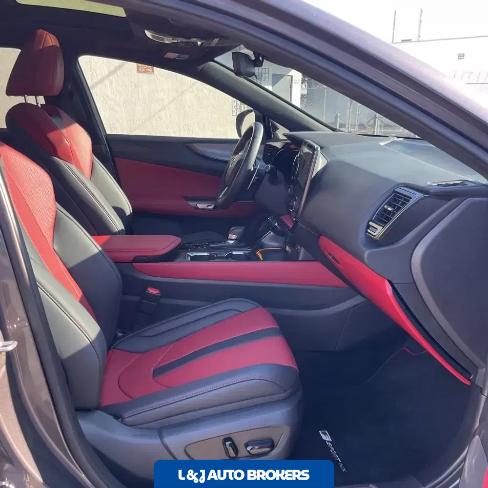 2025 Lexus NX 450h+ F SPORT Handling