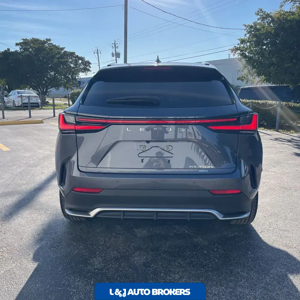 2025 Lexus NX 450h+ F SPORT Handling