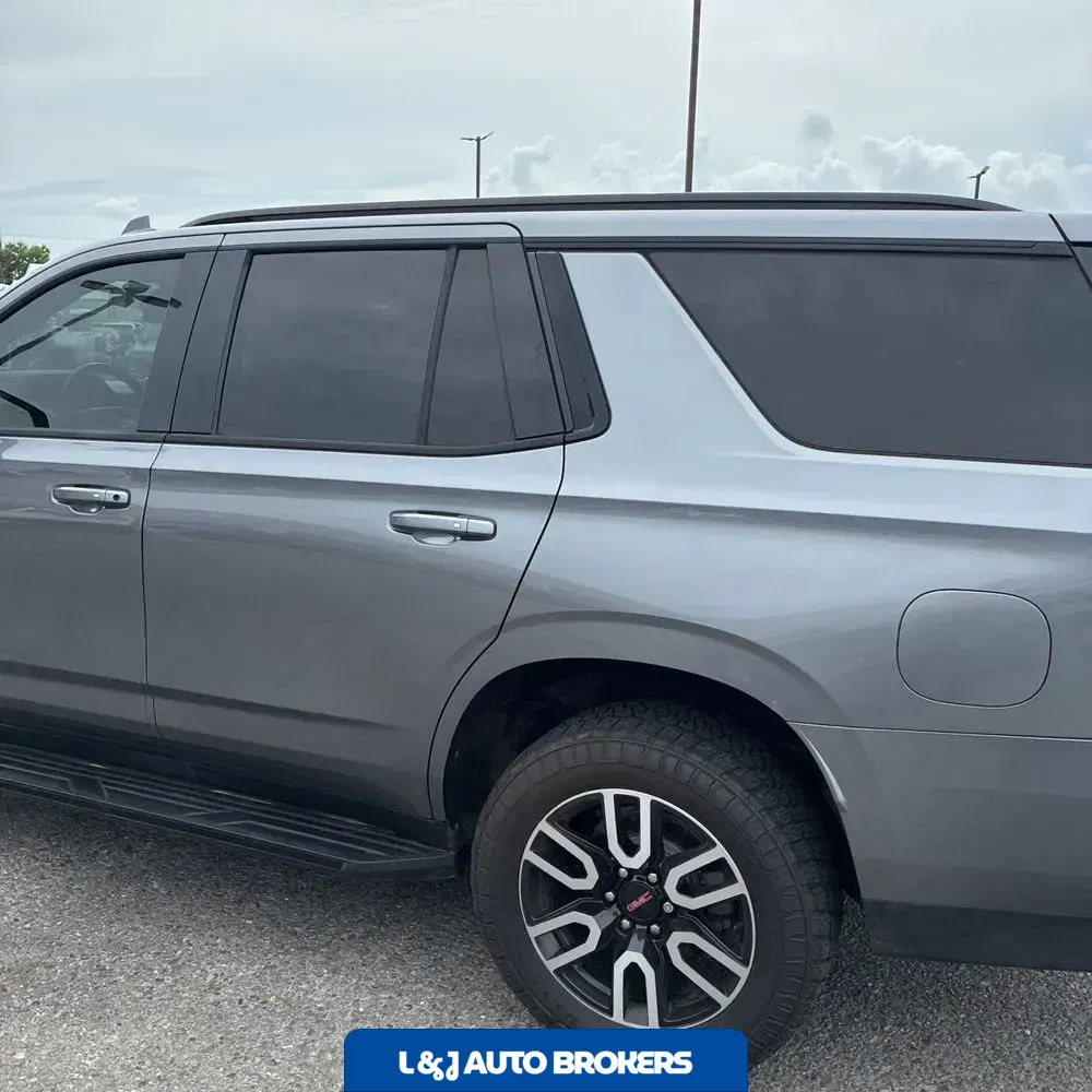 2021 GMC Yukon AT4