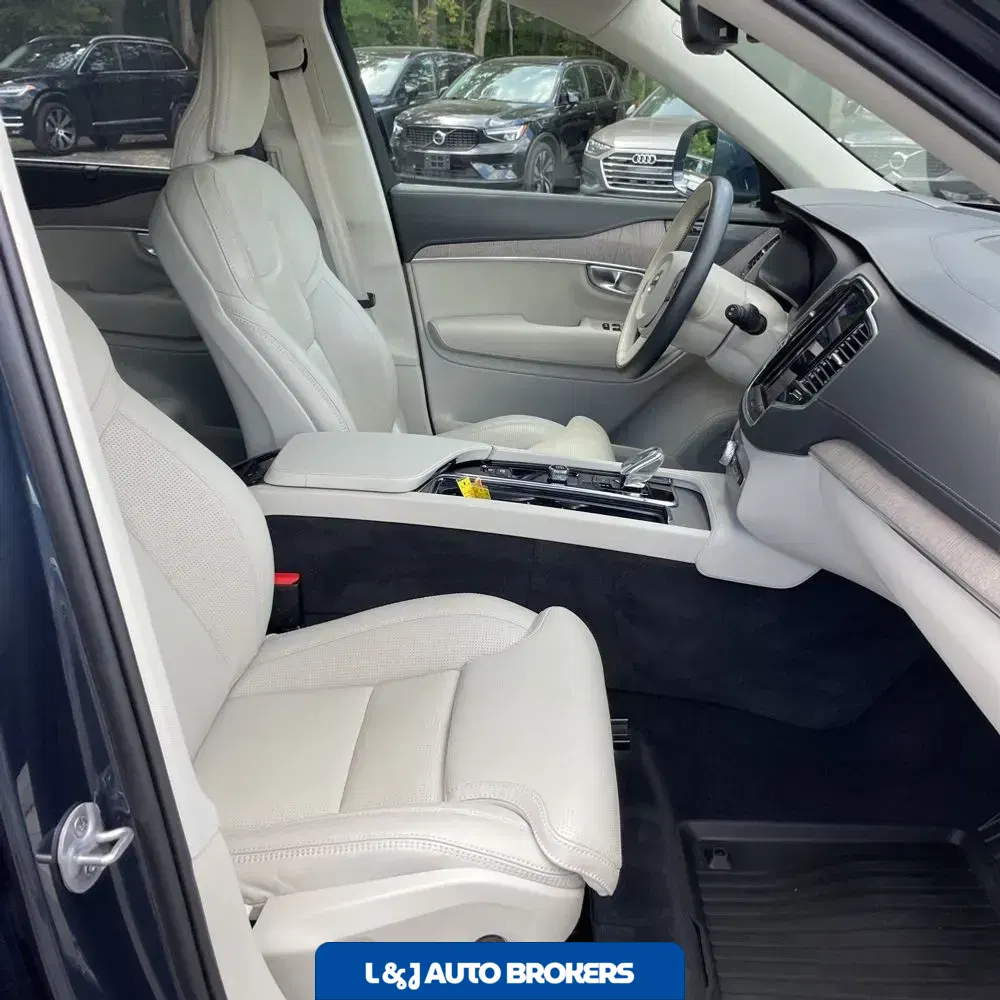 2024 Volvo XC90 T8 - Ultimate PHEV