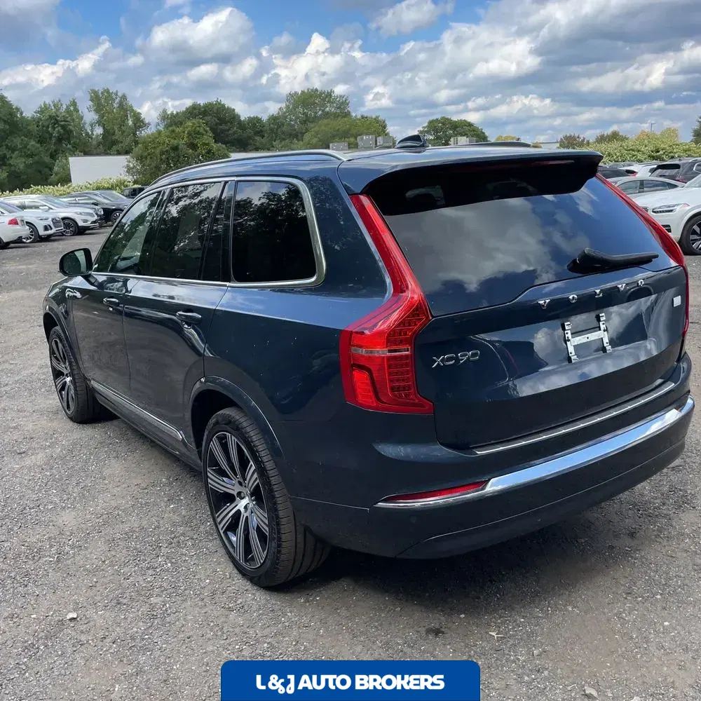 2024 Volvo XC90 T8 - Ultimate PHEV