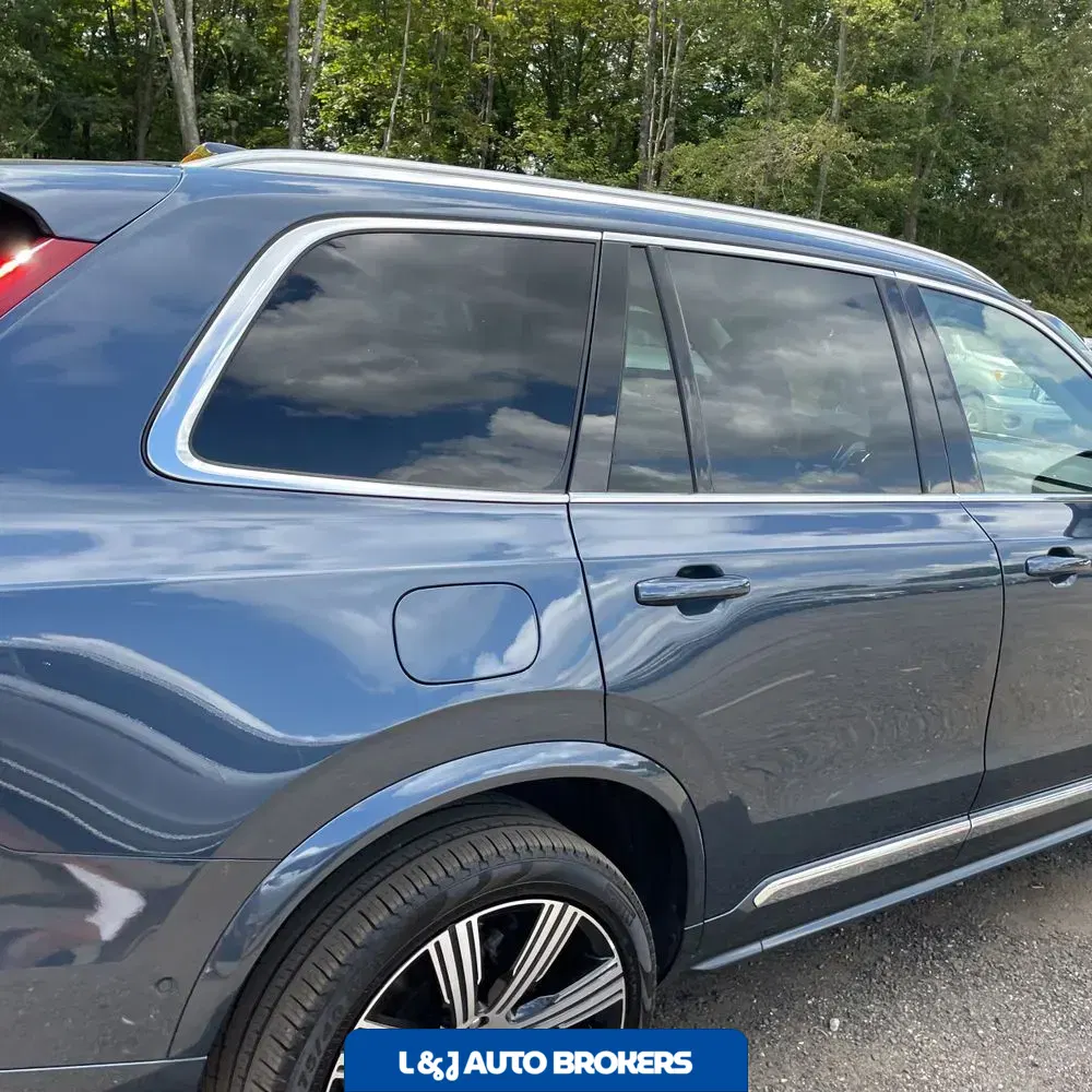 2024 Volvo XC90 T8 - Ultimate PHEV