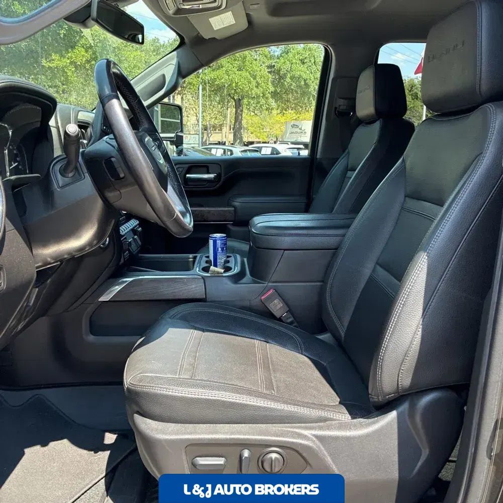 2023 GMC Sierra 2500HD Denali