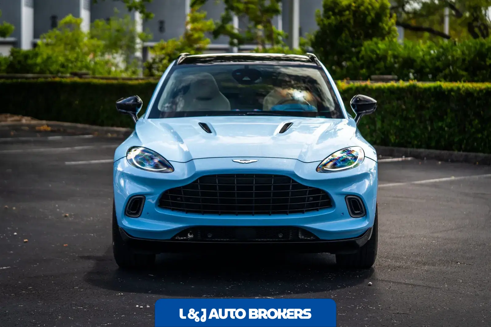 2022 Aston Martin DBX