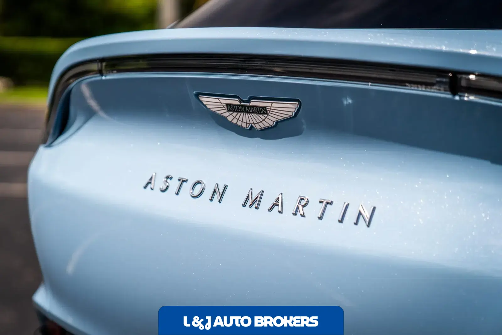 2022 Aston Martin DBX
