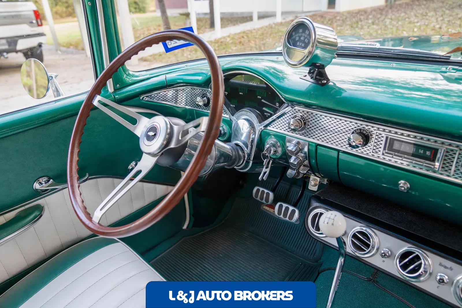 1955 Chevrolet 210 2-Door Sedan Restomod