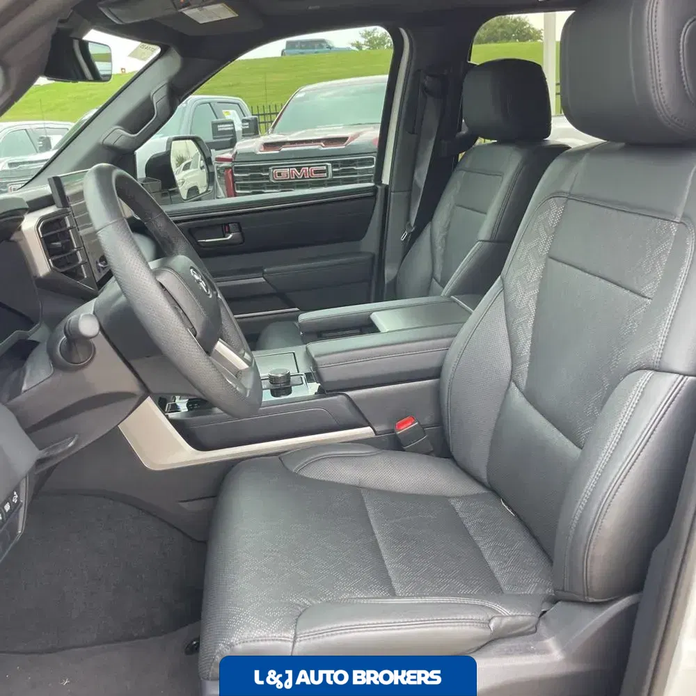 2025 Toyota Sequoia SR5