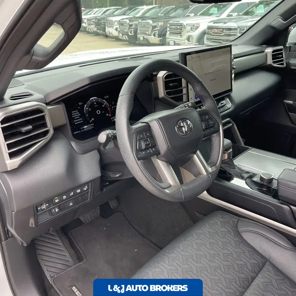 2025 Toyota Sequoia SR5
