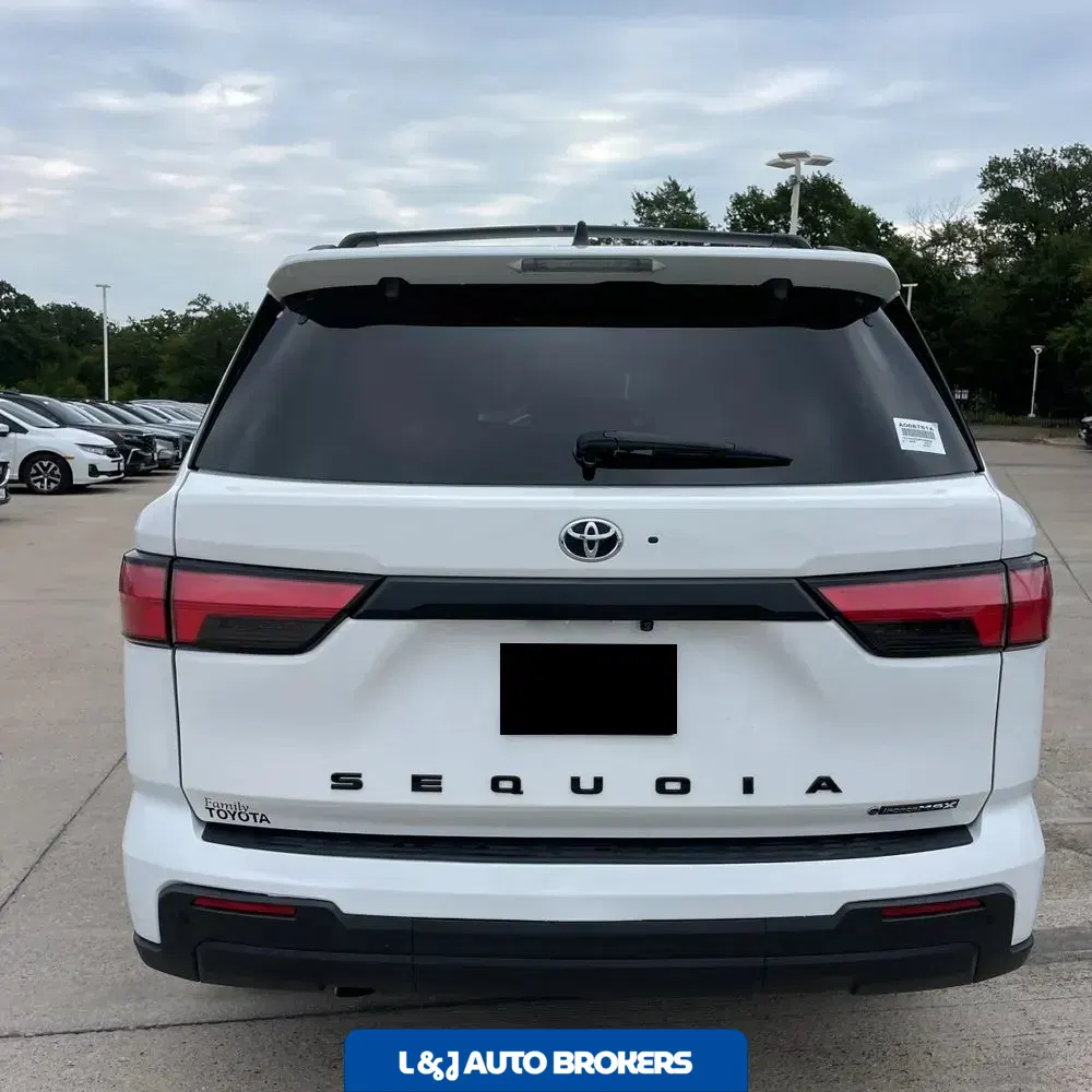 2025 Toyota Sequoia SR5