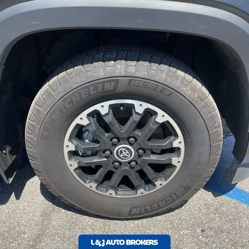 2024 Toyota Sequoia SR5