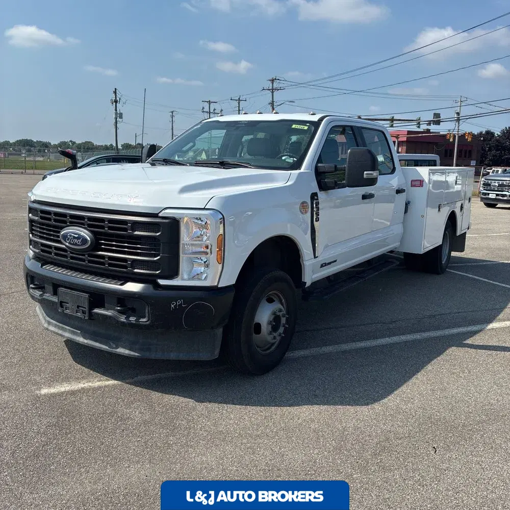 2024 Ford S/D C/C F350 XL