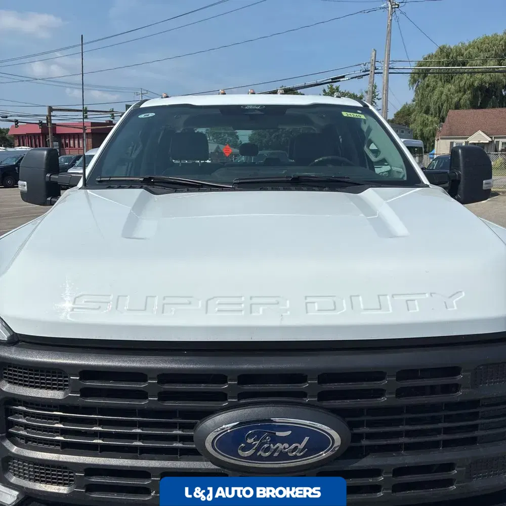 2024 Ford S/D C/C F350 XL