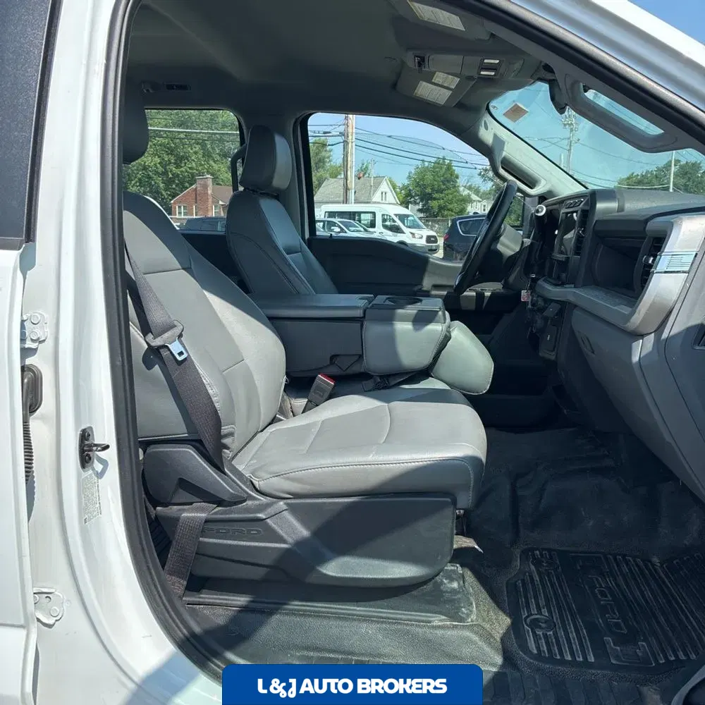 2024 Ford S/D C/C F350 XL