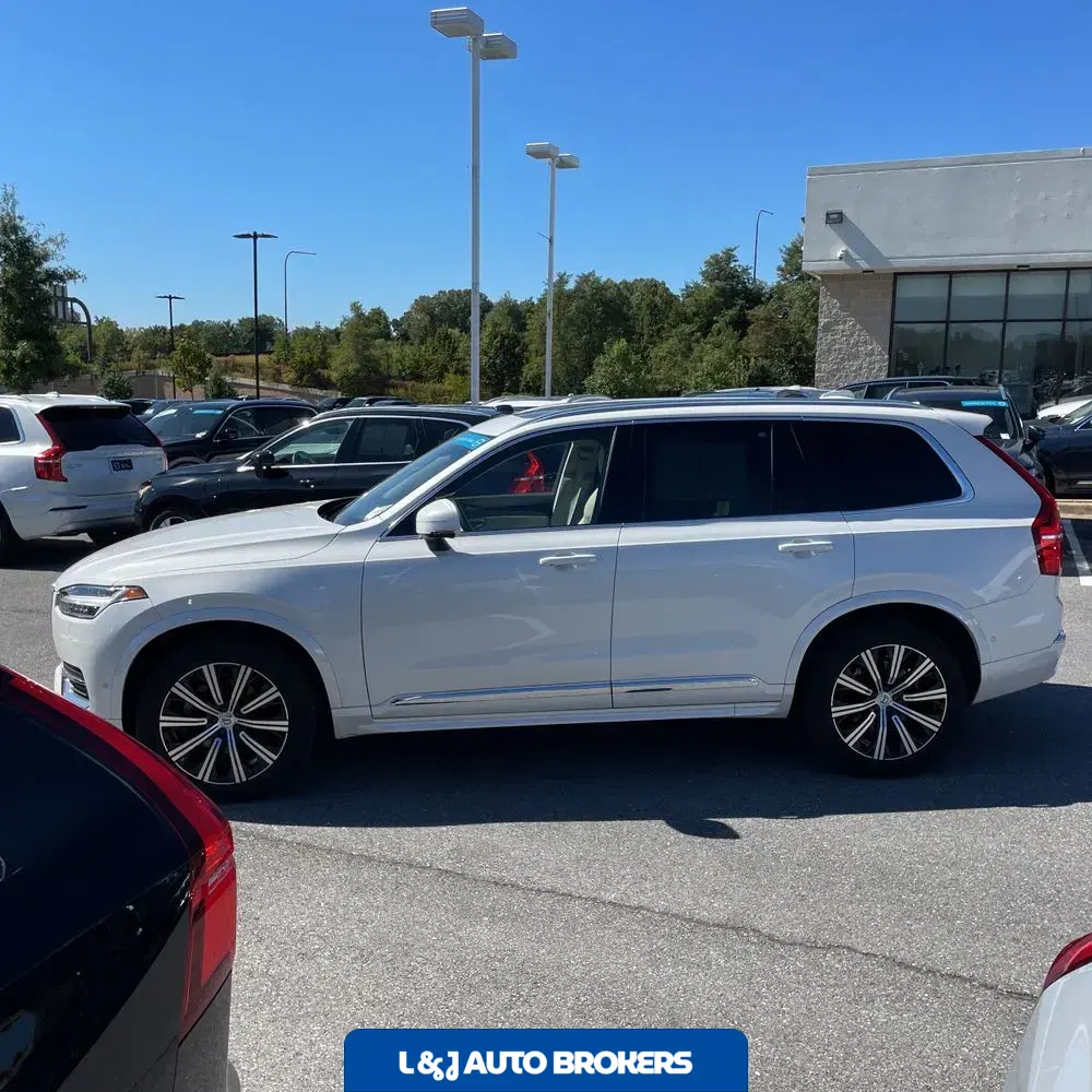 2024 Volvo XC90 B6 - Plus