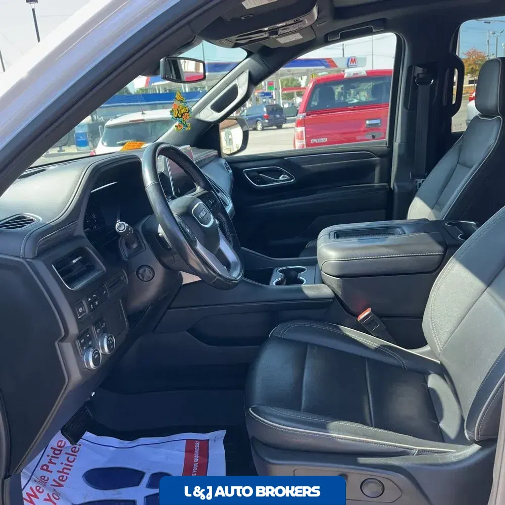 2022 GMC Yukon SLT