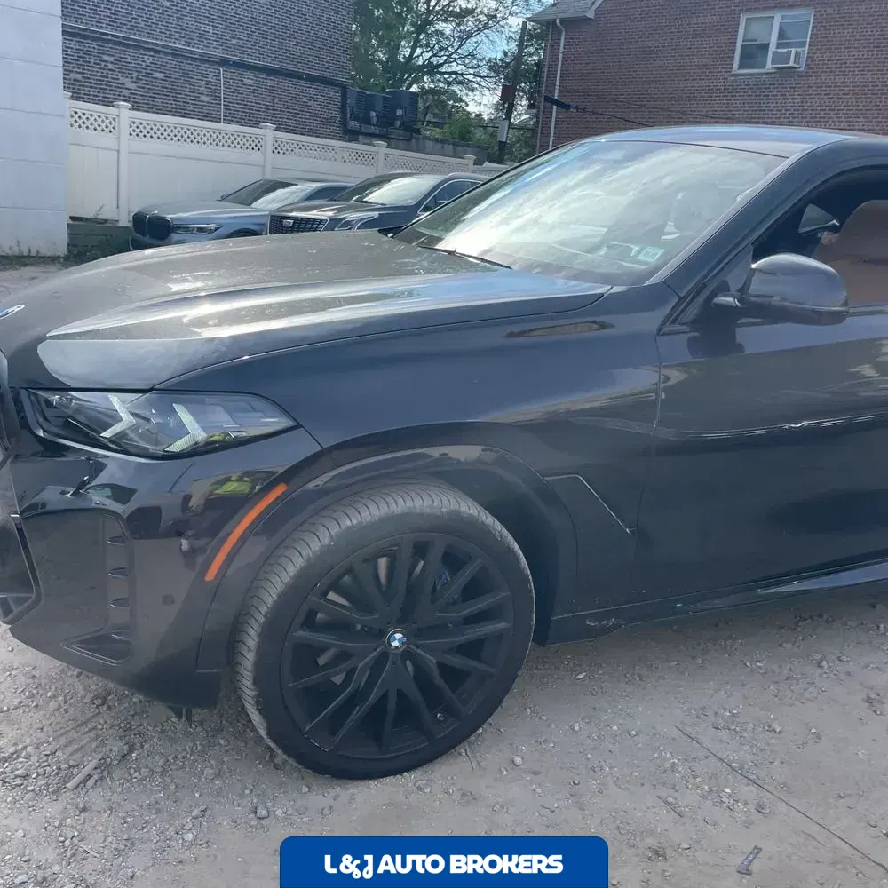 2024 BMW X6 XDrive40i