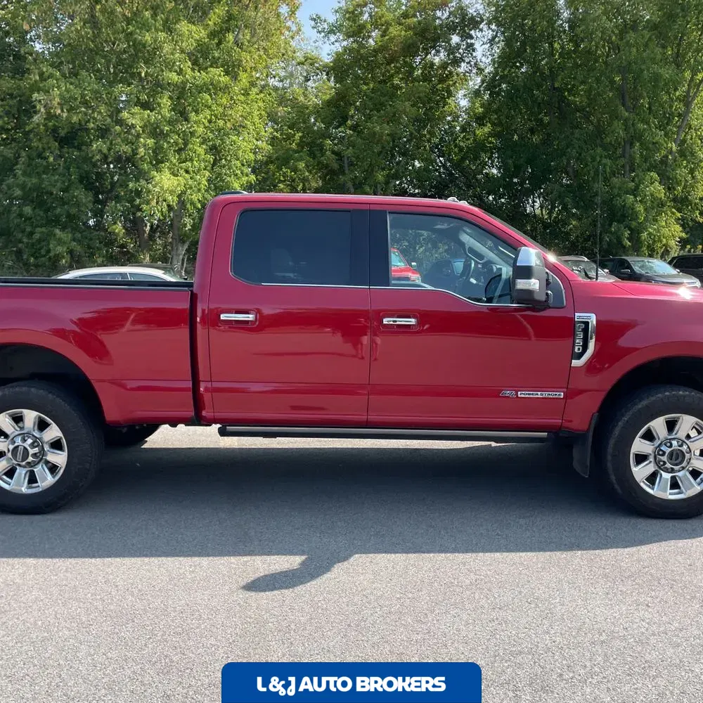 2022 Ford F-350 Super Duty Platinum